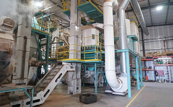 成套饲料颗?；嗌偾?其投入生产又需要多大的电压呢?