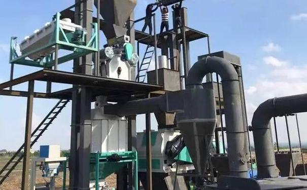 鸡鸭饲料机多少钱一台?其购买过程中要选择合适的产品?