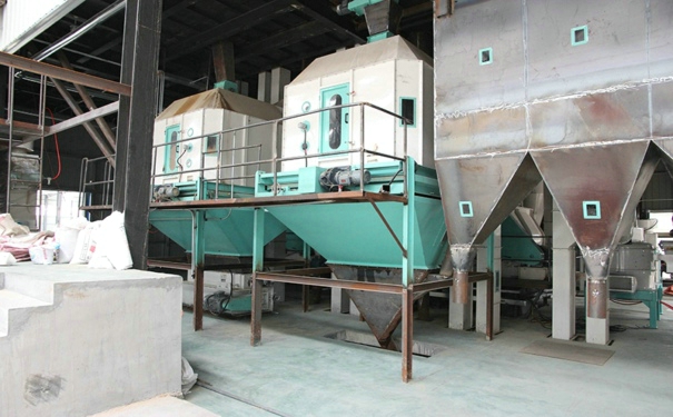 鸡饲料机械在饲料的自动化处理方面发挥了重要作用